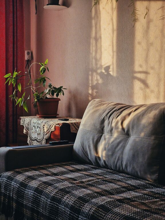 Tips for Creating a Cozy and Inviting Home Environment on a Budget